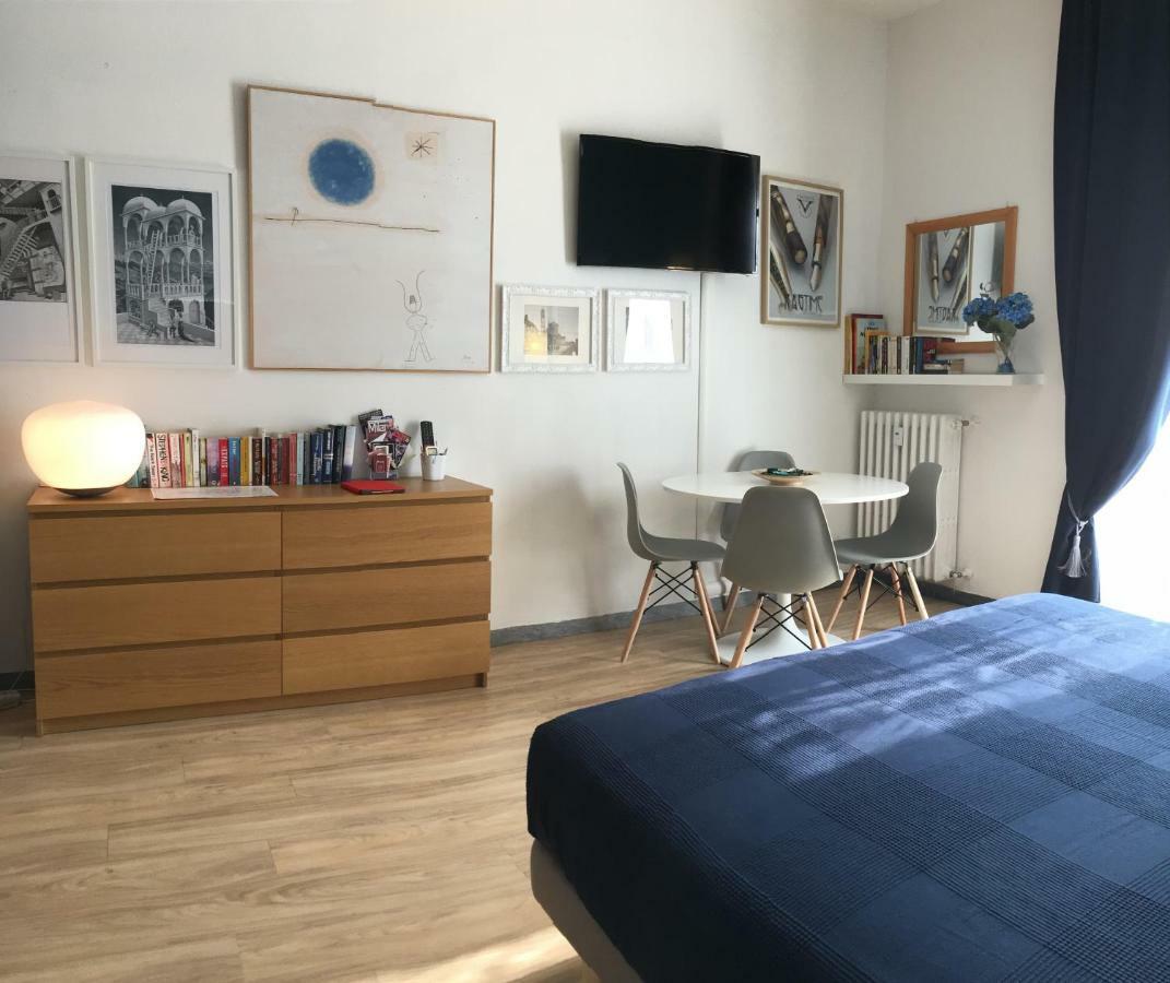 Appartamento Blu A Milano Zona Ripamonti Vicino Allo Ieo Exteriör bild